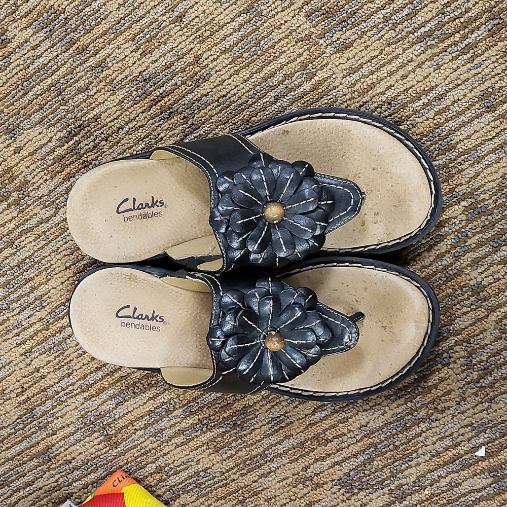 Clarks bendable sandals